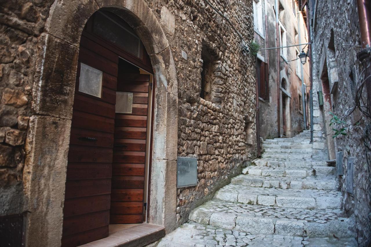 Aurora Medieval House Sermoneta Exteriér fotografie