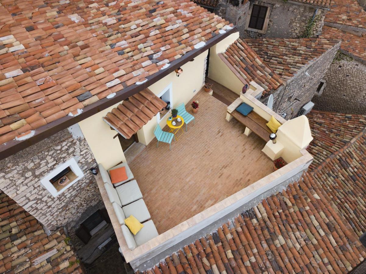 Aurora Medieval House Sermoneta Exteriér fotografie